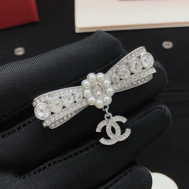 chanel brooches pour femme s_1234a762